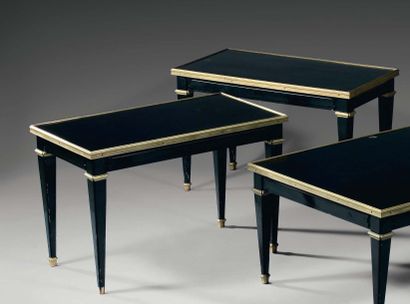 Paire de tables basses de forme rectangulaire...