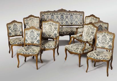 Mobilier de salon comprenant un canapé, quatre...