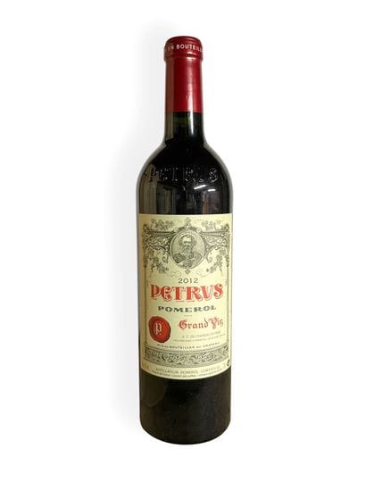 POMEROL
2012
Petrus
1 bouteille
Niveau :...