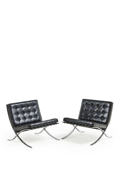 Mies VAN DER ROHE (1886-1969)
Paire de chauffeuses...