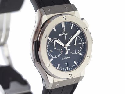 HUBLOT Chrono Classic Fusion Titane réf....