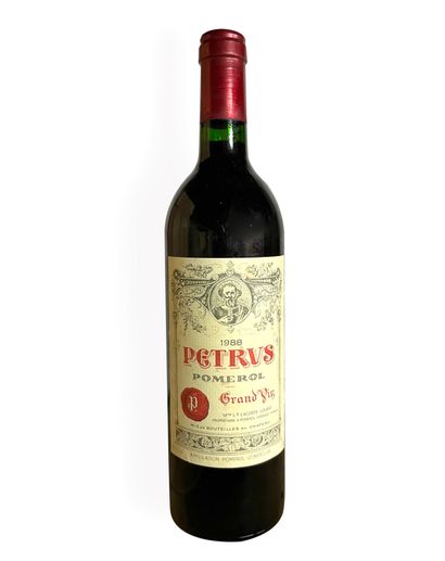 POMEROL
1988
Petrus
1 bouteille
Niveau :...