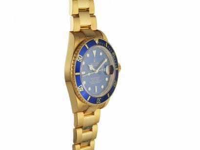 ROLEX Submariner réf. 16618 série M 2008
Montre...