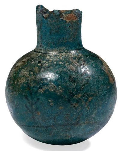 ÉGYPTE
FLACON EN FORME DE GRENADE. Flacon...