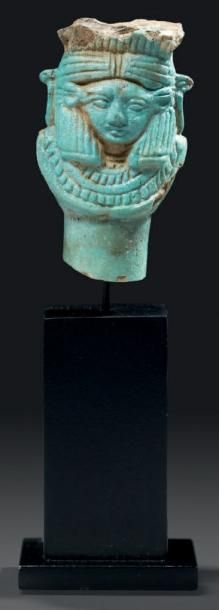 ÉGYPTE
SISTRE VOTIF fragmentaire orné de...