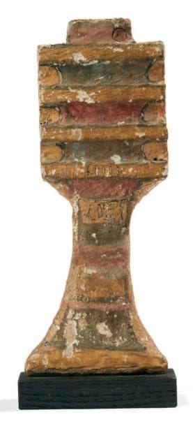 ÉGYPTE
GRANDE FIGURINE REPRÉSENTANT LE PILIER...