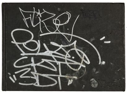 Blackbook ODOG
Featuring signatures and drawings...