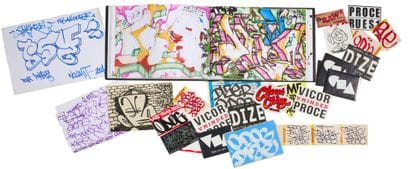 Blackbook ODOG
Featuring signatures and drawings...