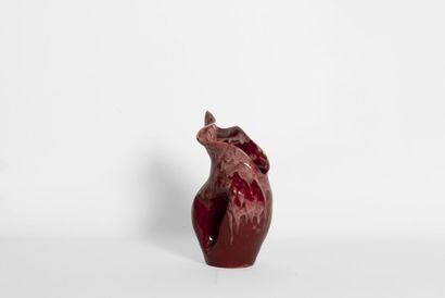 BRAZIL, 20th century
Magenta glazed ceramic...