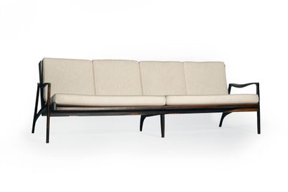 LICEU DE ARTES E OFICIOS
4-seater sofa in...