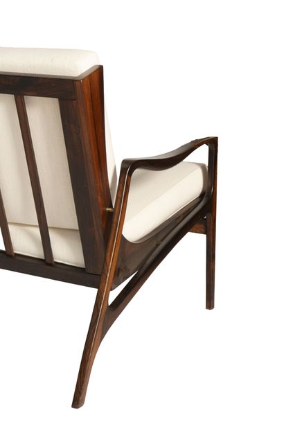 LICEU DE ARTES E OFICIOS
4-seater sofa in...