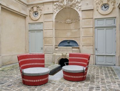 PONT GARDEN DESIGN (XXIe)
Deux fauteuils...