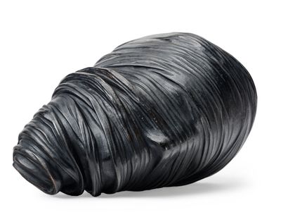 Igor MITORAJ (1944 - 2014)
Veiled face
Bronze...