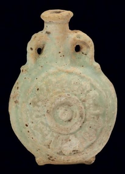 EGYPTE
AMPHORISQUE MINIATURE à panse lenticulaire,...