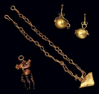 Lot composé d'une PAIRE DE BOUCLES D'OREILLES,...