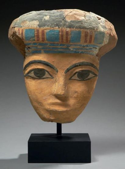 EGYPTE
MASQUE DE SARCOPHAGE représentant...