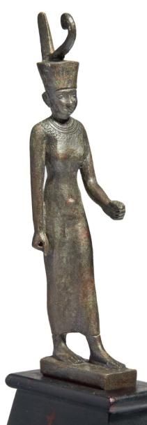 EGYPTE
STATUETTE VOTIVE REPRÉSENTANT LA DÉESSE...