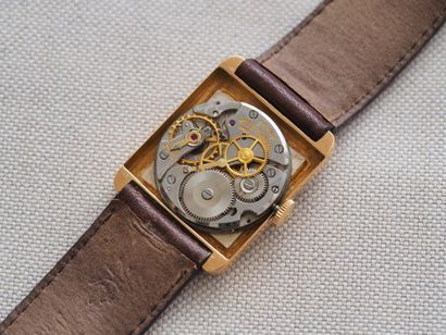 JAEGER-LECOULTRE ref. 2279
Case: 18k yellow...