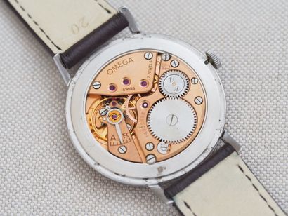 OMEGA Jumbo ref. 2808-1
Case: Steel. Press-on...