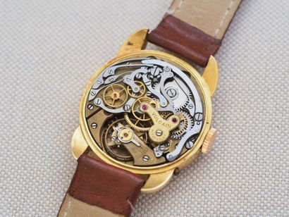 VULCAIN Mononpoussoir Chronograph
Case :...