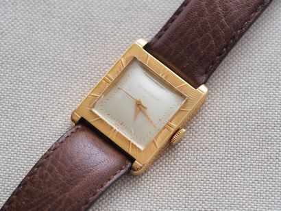 JAEGER-LECOULTRE ref. 2279
Case: 18k yellow...