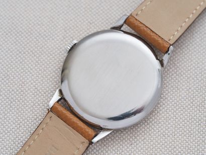 OMEGA ref. 2271-10
Case: Steel. Press-on...