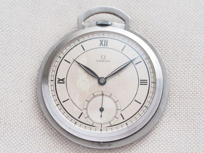 OMEGA Diplomat
50 mm steel case, with integrated...