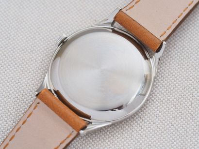 OMEGA ref. 2602-1
Case: Steel. Press-on caseback....