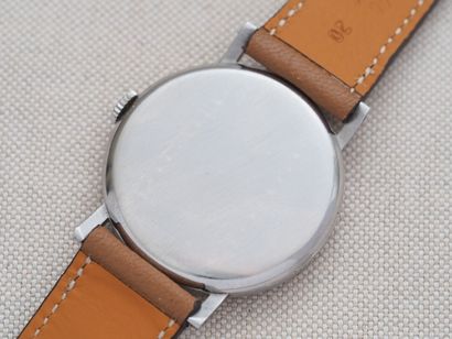 OMEGA 30T2
Case: Steel. Press-on caseback.
Dial:...