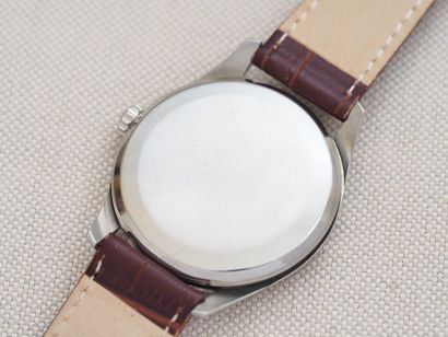 OMEGA ref. 2891-1
Case: Steel. Round. Press-fit...