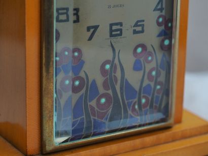 Omega, Art Deco clock, reference 10.008
Varnished...