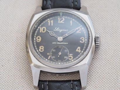 LONGINES Majetek
Case : Steel. Cushion case....