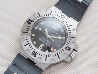 BULGARI Diagono Professional réf.SD42S
Case...