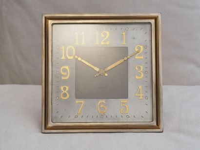 OMEGA Circa 1930.
Table clock. Chromed metal...