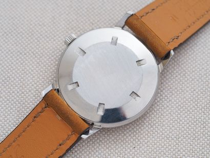 ALPINA ref. 710625
Case : Steel. Round. Screw-down...