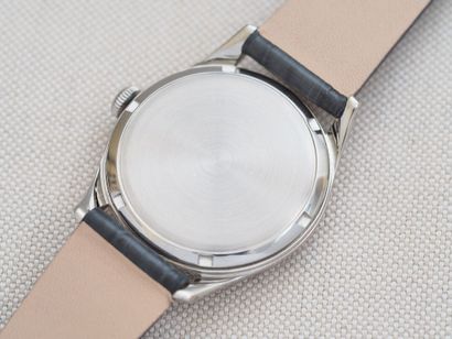 OMEGA ref. 2639-1
Case: Steel. Round. Screw-down...