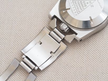 ZRC Grands Fonds Series 3
Case: Steel. Crown...
