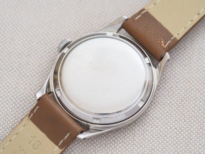 OMEGA ref. 2640-4 SC
Case: Steel. Round....