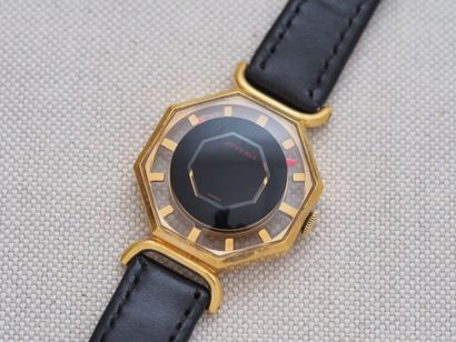 JUVENIA Mystérieuse
Case: Octagonal gold-plated....