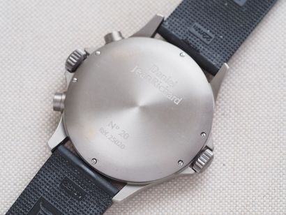DANIEL JEAN RICHARD réf. 25020
Case: Steel....