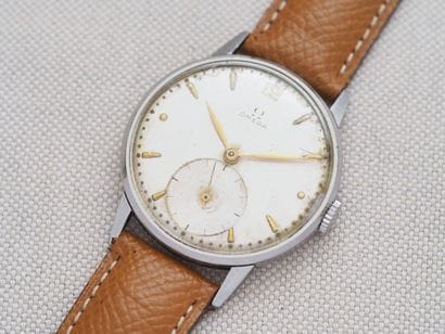 OMEGA ref. 2271-10
Case: Steel. Press-on...