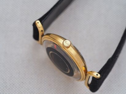 JUVENIA Mystérieuse
Case: Round gold-plated....