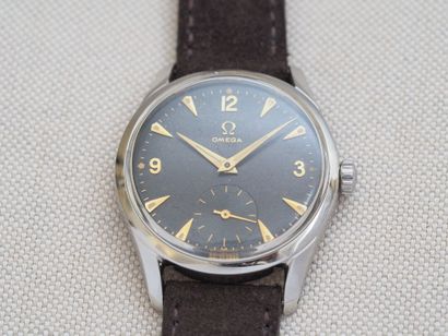 OMEGA ref. 2639-4
Case: Steel. Round. Screw-down...
