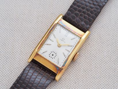 OMEGA
Case: 18k yellow gold ( 750°°). Rectangular....