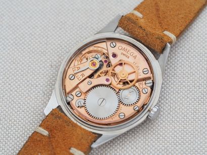 OMEGA ref. 2892-2SC
Case: Steel. Round. Press-fit...