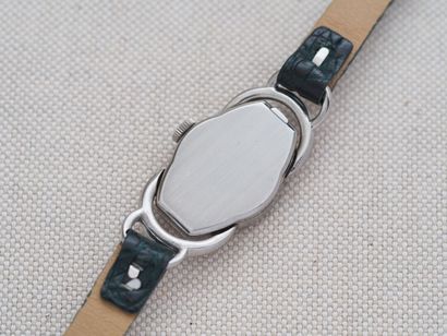 OMEGA Lady
Case: Steel. Press-on case back....