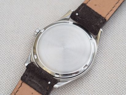 OMEGA ref. 2639-4
Case: Steel. Round. Screw-down...