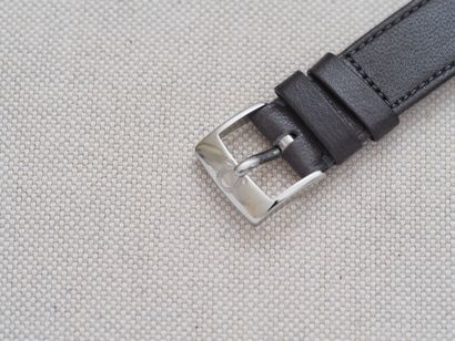 OMEGA ref. 2505-12
Case: Steel. Press-fit...
