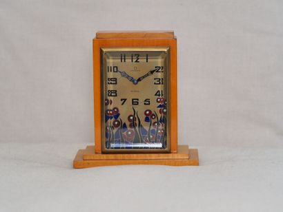 Omega, Art Deco clock, reference 10.008
Varnished...