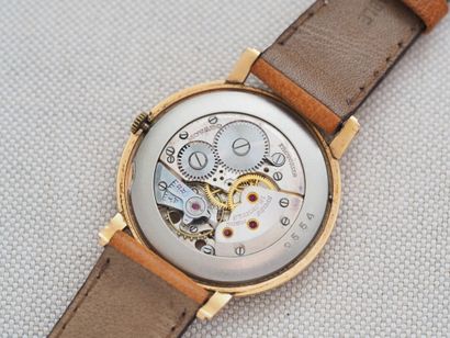 MOVADO ref. R8633
Case: 18k yellow gold....